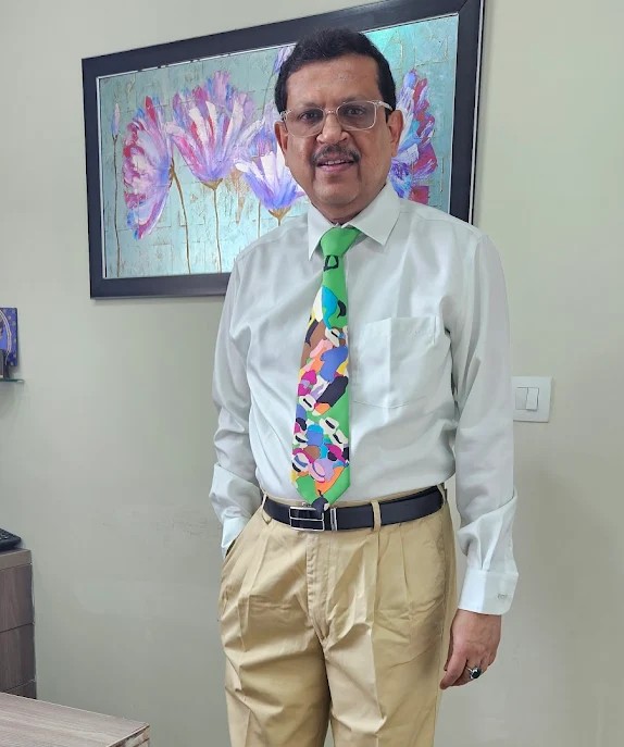 dr-kinsuk-das-gastroenterologist-in-kolkata